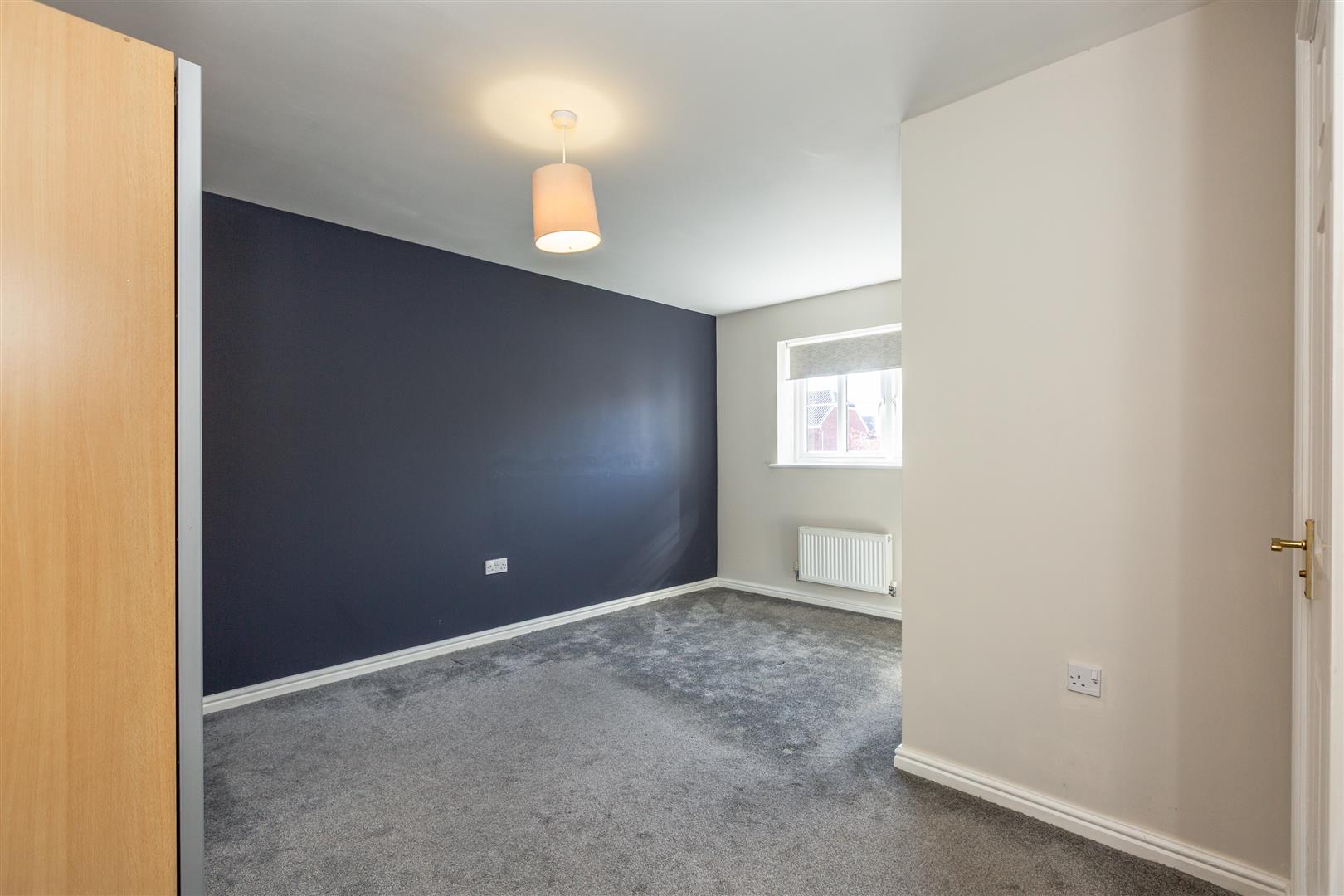 Pant Bryn Isaf, Llwynhendy, Llanelli, SA14 9EJ